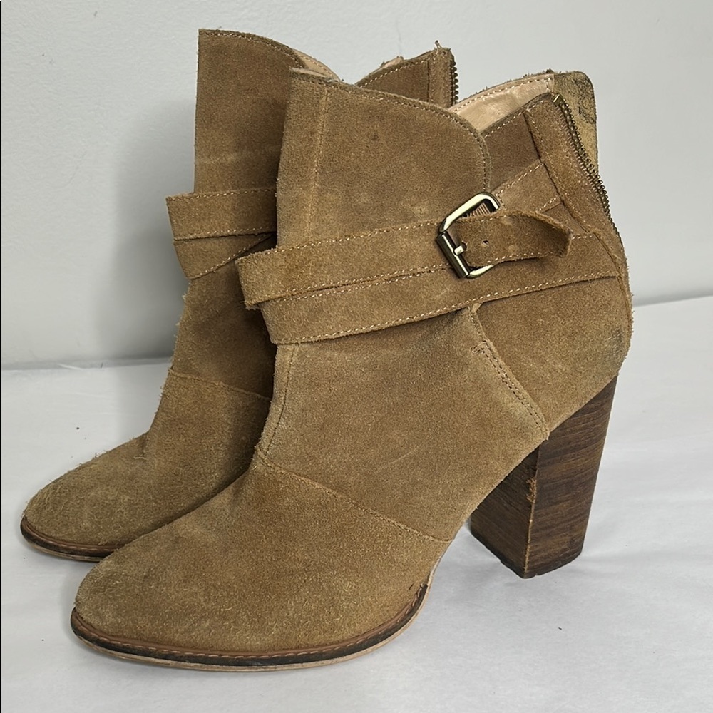 Chinese Laundry 9.5 Tan Suede Women's Ankle Boots